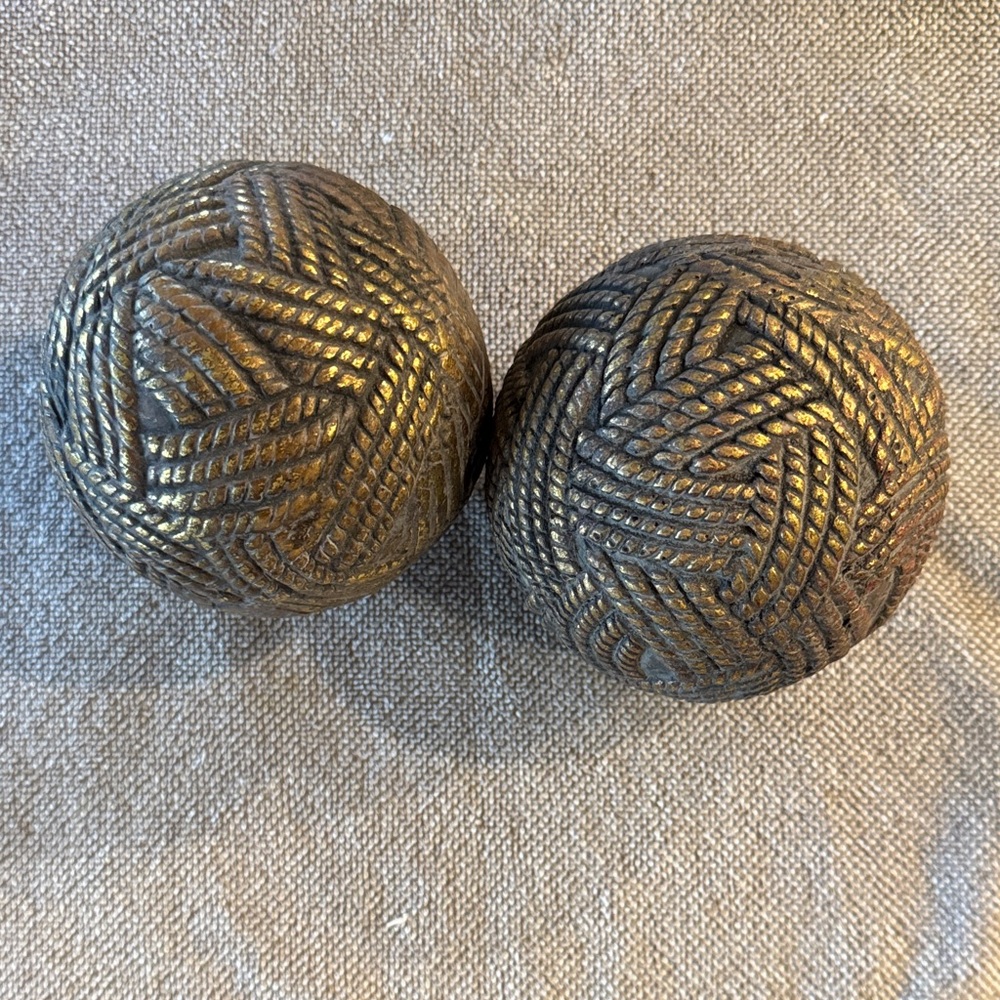 Decorative Textured Spheres